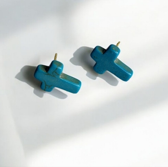 18K Yellow Gold Plated Turquoise Cross Post Earrings - Picture 1 of 3